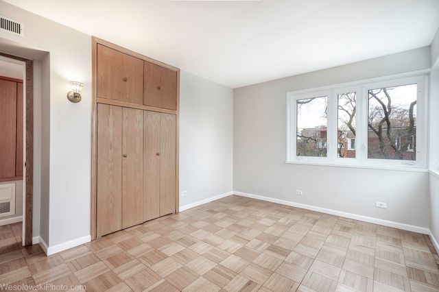 7210 Oak Avenue 4SW, River Forest, IL 60305