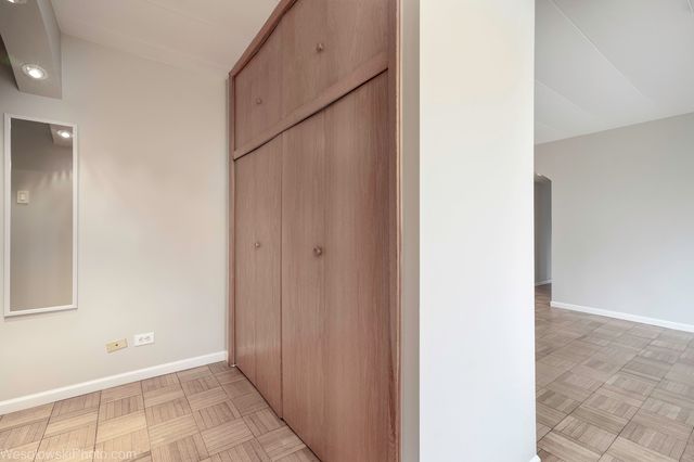 7210 Oak Avenue 4SW, River Forest, IL 60305