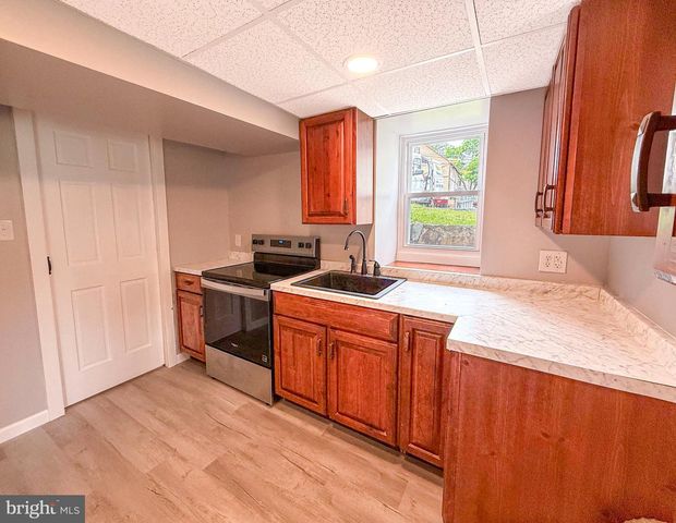 89 RACE ST, Bechtelsville, PA 19505
