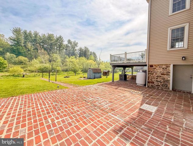 89 RACE ST, Bechtelsville, PA 19505