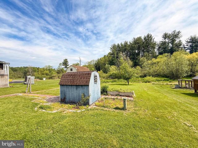 89 RACE ST, Bechtelsville, PA 19505