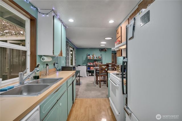 20327 W Richmond Road, Bothell, WA 98021