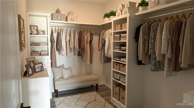 5904 N Gira Del Sol Street, Edinburg, TX 78542