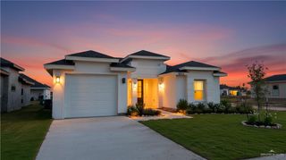 5904 N Gira Del Sol Street, Edinburg, TX 78542