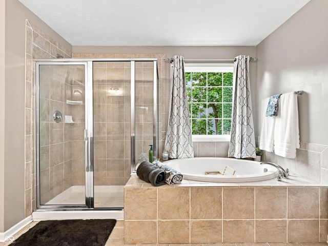 7643 Jessica Lane, Avon, IN 46123