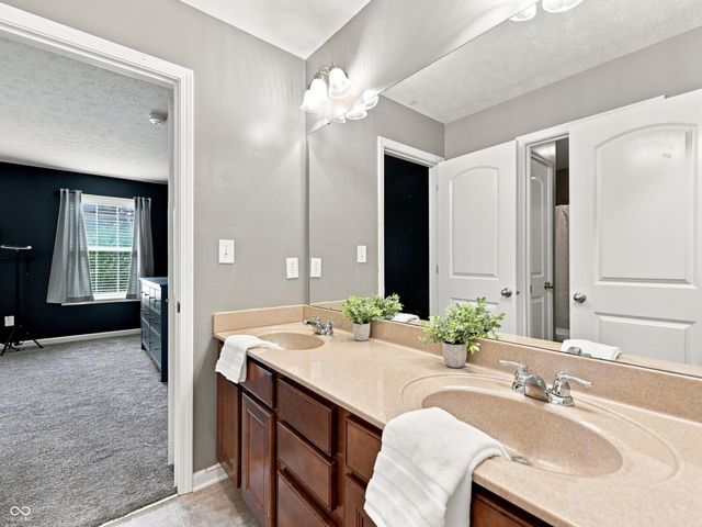 7643 Jessica Lane, Avon, IN 46123
