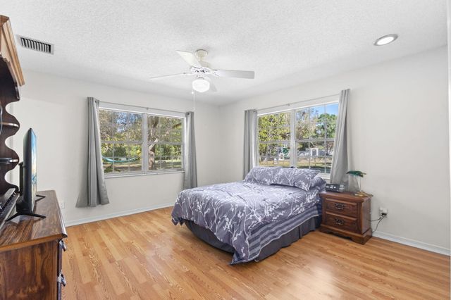 2902 Grove Drive, Fort Pierce, FL 34981