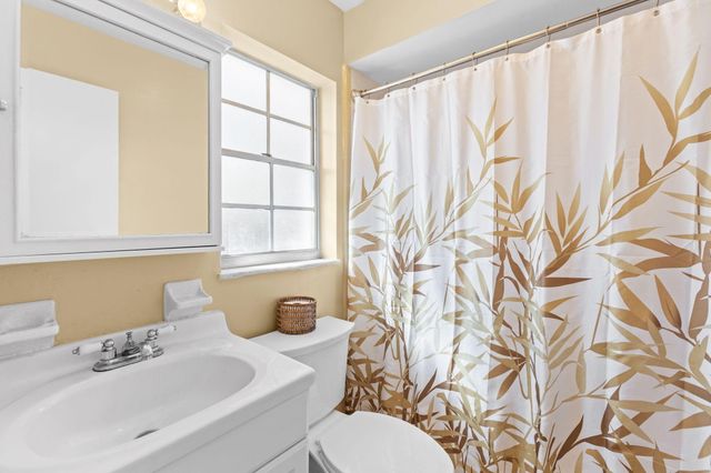 2902 Grove Drive, Fort Pierce, FL 34981