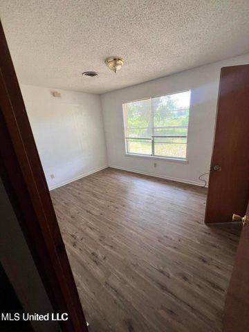 1103 Lewis Avenue, Gulfport, MS 39501