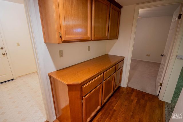 7408 Feather River Drive, Bakersfield, CA 93308