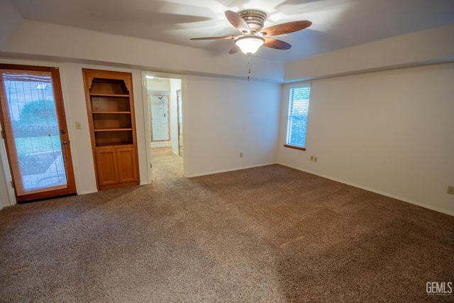 7408 Feather River Drive, Bakersfield, CA 93308