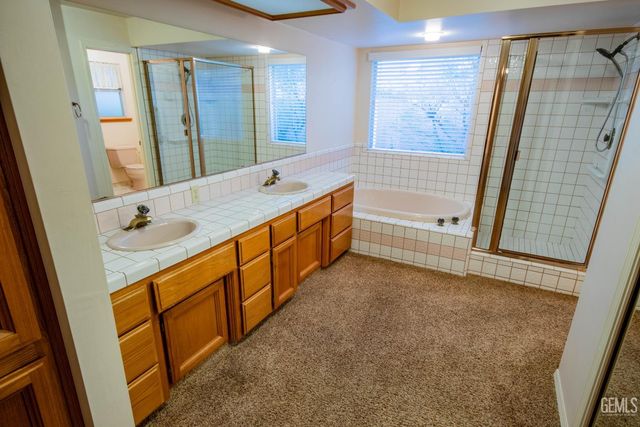 7408 Feather River Drive, Bakersfield, CA 93308