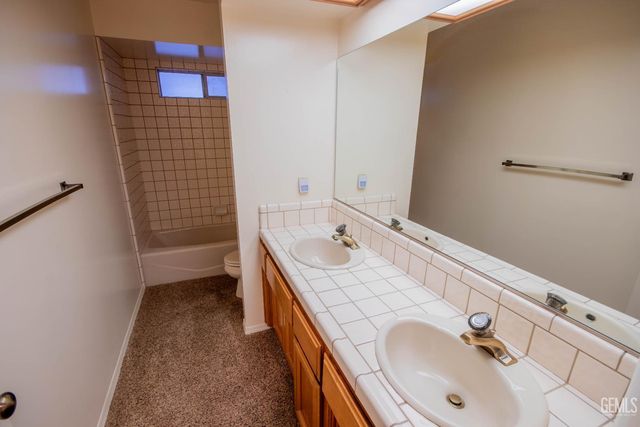 7408 Feather River Drive, Bakersfield, CA 93308