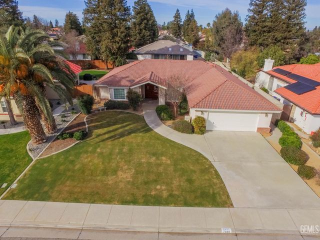 7408 Feather River Drive, Bakersfield, CA 93308