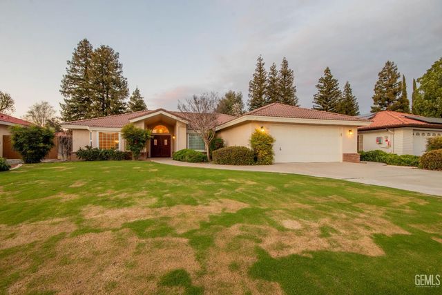 7408 Feather River Drive, Bakersfield, CA 93308