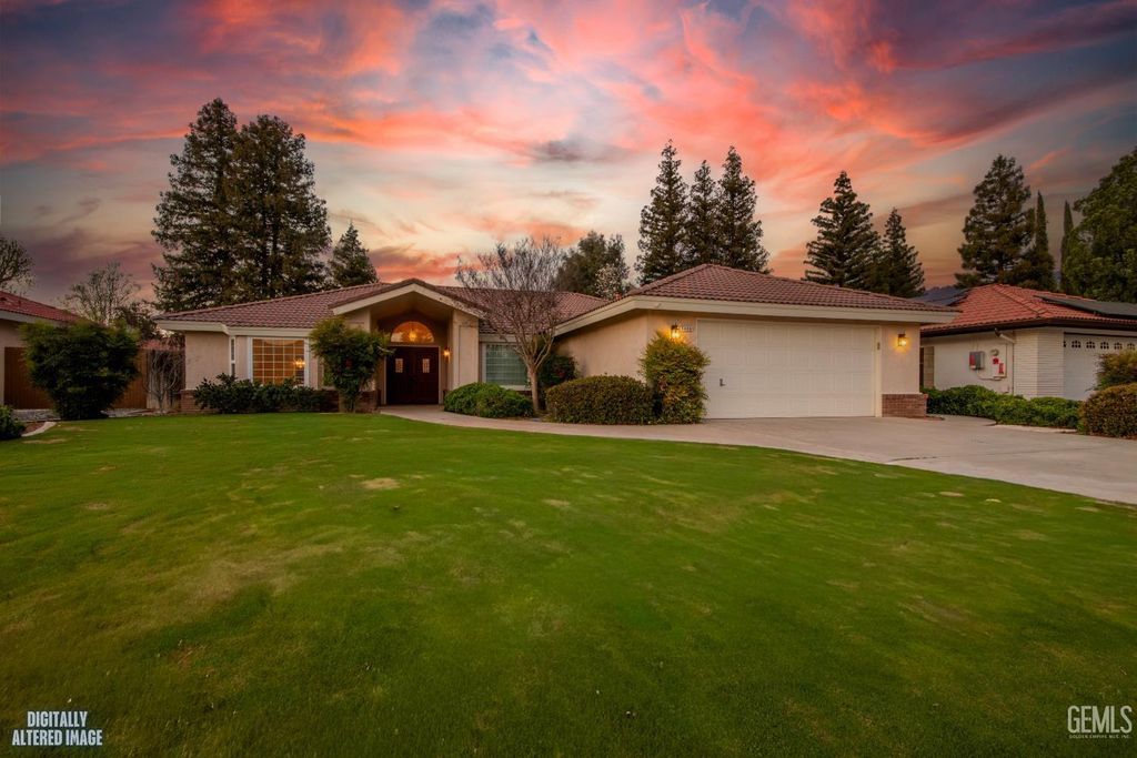 7408 Feather River Drive, Bakersfield, CA 93308