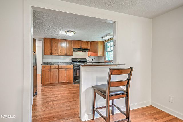 510 Cherokee Drive, Mount Carmel, TN 37645