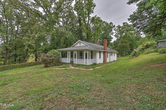 510 Cherokee Drive, Mount Carmel, TN 37645