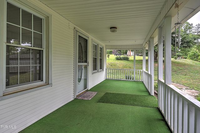 510 Cherokee Drive, Mount Carmel, TN 37645