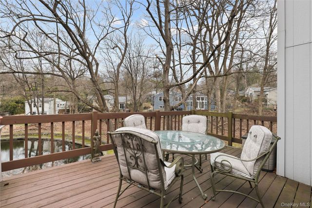 6 Harriman Keep Road 6, Irvington, NY 10533