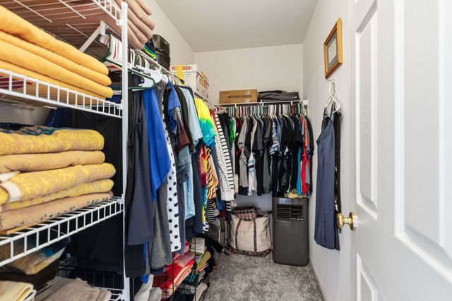 136 Durango Drive, Gilberts, IL 60136