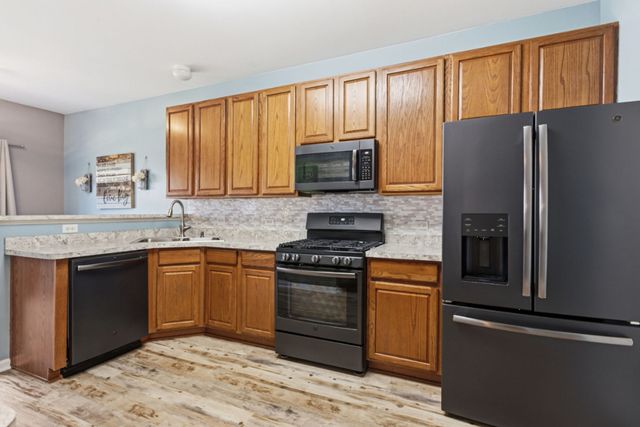 136 Durango Drive, Gilberts, IL 60136