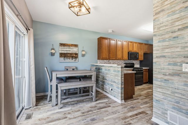 136 Durango Drive, Gilberts, IL 60136