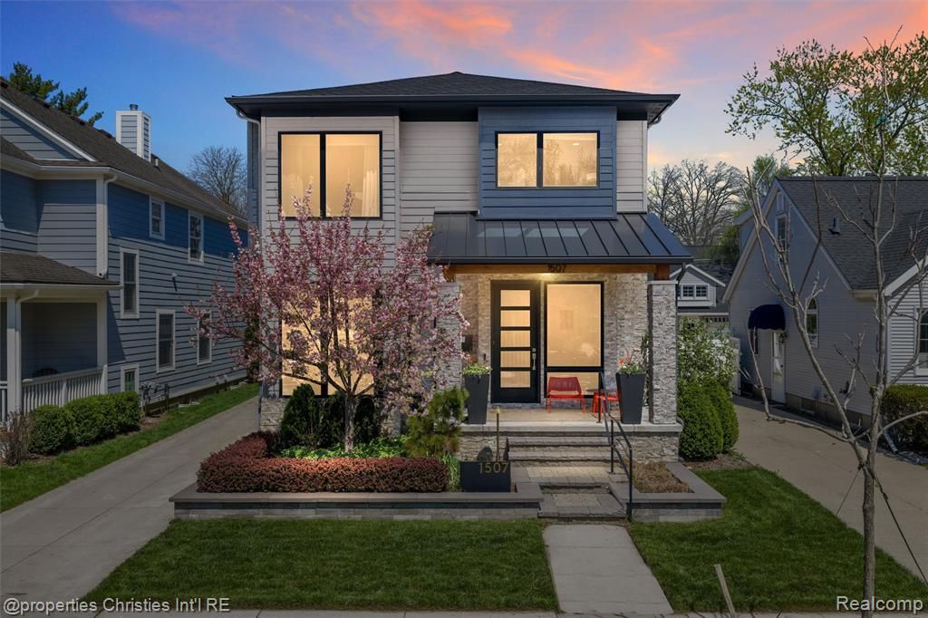 1507 Cole Street, Birmingham, MI 48009