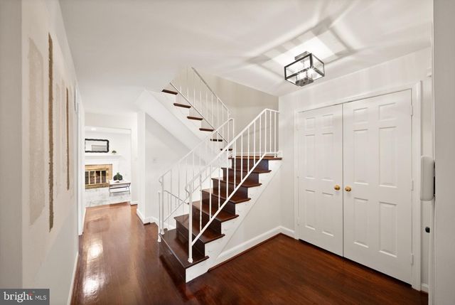 2024 HIGHBORO WAY, Falls Church, VA 22043