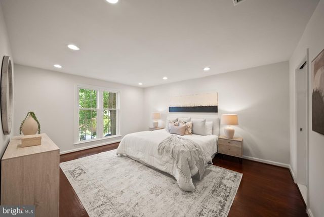 2024 HIGHBORO WAY, Falls Church, VA 22043