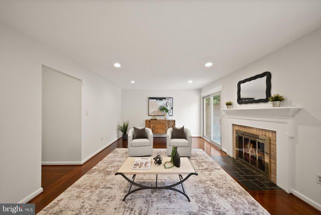 2024 HIGHBORO WAY, Falls Church, VA 22043