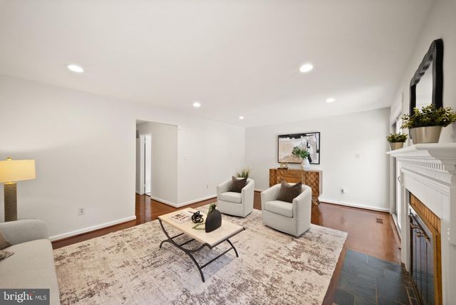 2024 HIGHBORO WAY, Falls Church, VA 22043