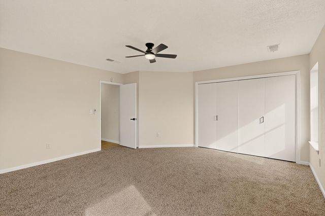 5220 Irving Boulevard NW, Albuquerque, NM 87114