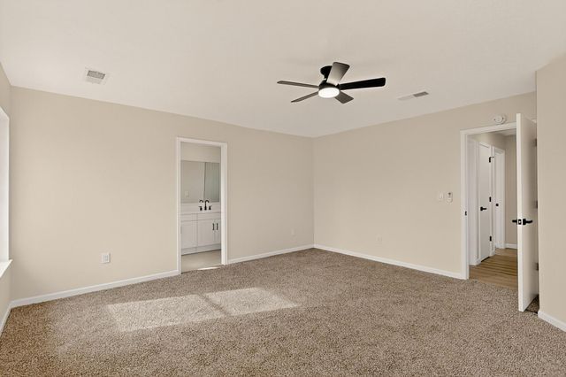 5220 Irving Boulevard NW, Albuquerque, NM 87114