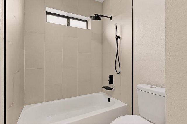 5220 Irving Boulevard NW, Albuquerque, NM 87114