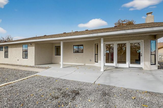 5220 Irving Boulevard NW, Albuquerque, NM 87114