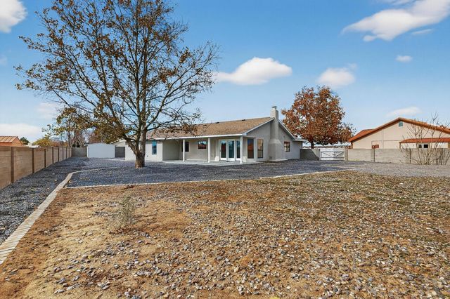 5220 Irving Boulevard NW, Albuquerque, NM 87114