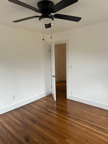 1099 S Main St, Bellingham, MA 02019