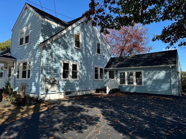 1099 S Main St, Bellingham, MA 02019