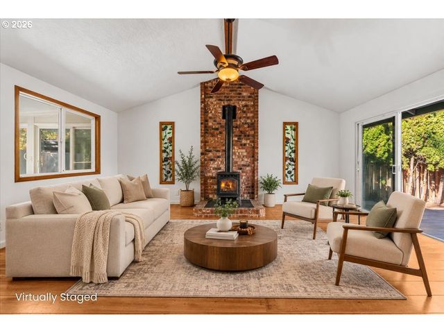 2631 Se CONCORD Rd, Milwaukie, OR 97267