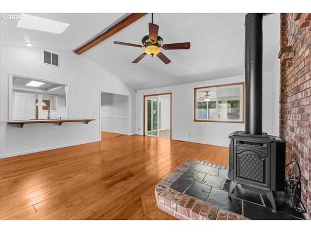 2631 Se CONCORD Rd, Milwaukie, OR 97267