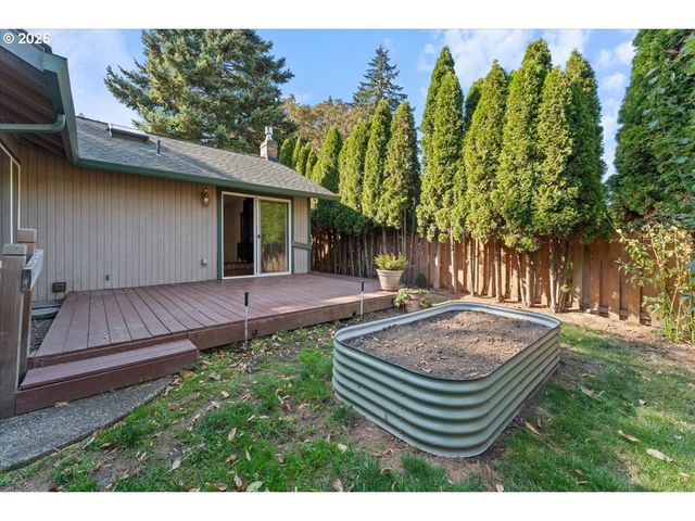 2631 Se CONCORD Rd, Milwaukie, OR 97267