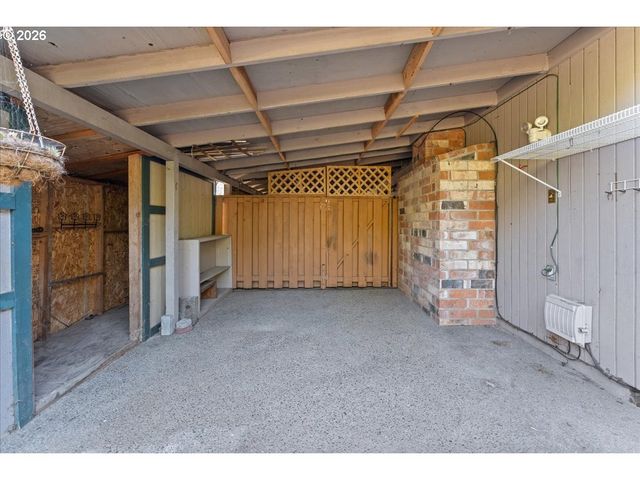 2631 Se CONCORD Rd, Milwaukie, OR 97267