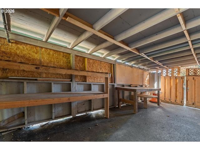 2631 Se CONCORD Rd, Milwaukie, OR 97267