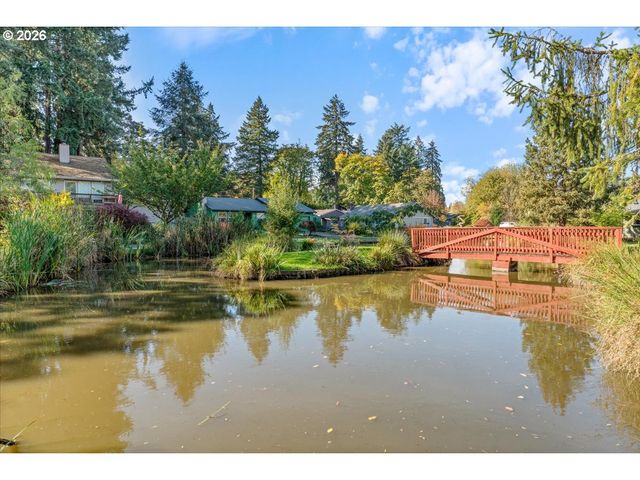 2631 Se CONCORD Rd, Milwaukie, OR 97267