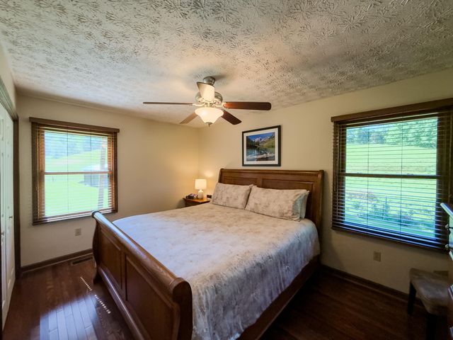 2774 Sasser Road, London, KY 40744