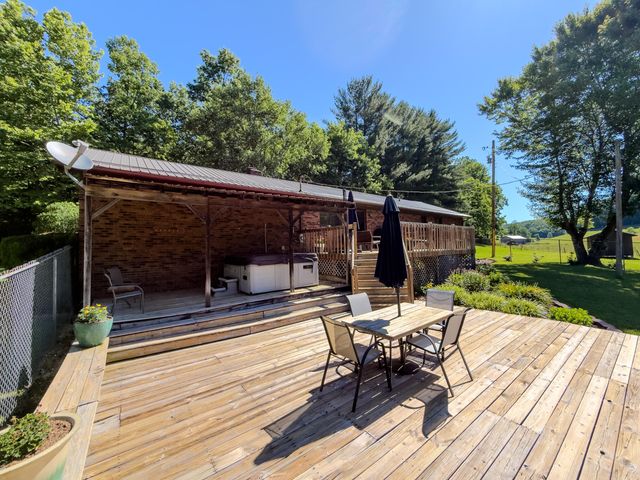 2774 Sasser Road, London, KY 40744