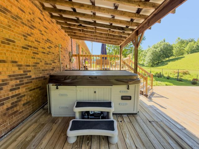 2774 Sasser Road, London, KY 40744