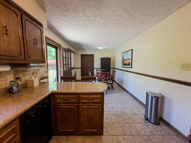 2774 Sasser Road, London, KY 40744