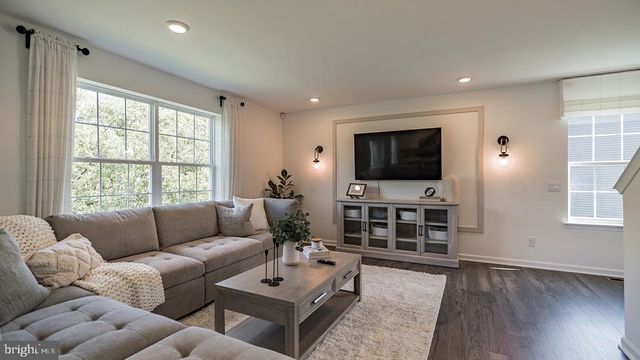 312 MONTEREY DR, Egg Harbor Township, NJ 08234